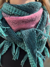 Load image into Gallery viewer, Roller Coaster Shawl (English)