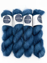 Indlæs billede til gallerivisning Silky Kid Mohair: Famous Blue