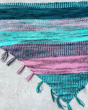Load image into Gallery viewer, Roller Coaster Shawl (English)