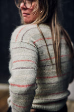 Indlæs billede til gallerivisning Tea Rose Sweater DK