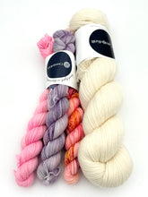 Indlæs billede til gallerivisning Kit: Sugar Stripe Socks