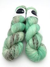 Indlæs billede til gallerivisning Glitter Single: Camijos Favorite Mug