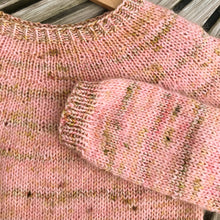 Indlæs billede til gallerivisning Birthday Girl Sweater (DK)