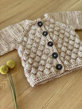 Indlæs billede til gallerivisning Annas Bubble Cardigan (DK)