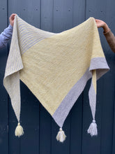 Load image into Gallery viewer, Härmanö Shawl (ENG)