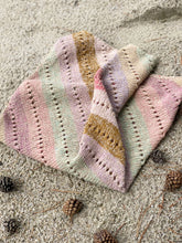 Load image into Gallery viewer, A Baby Blanket for Frances (ENG)