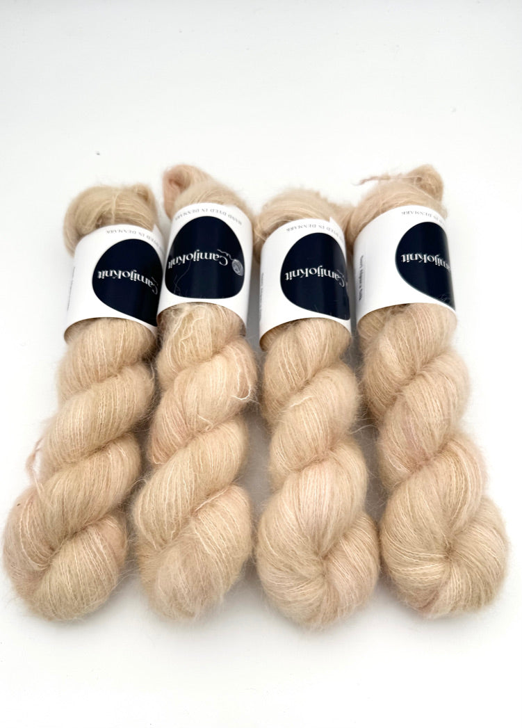 Suri Alpaca Silk: Marzipan