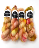 Silky Kid Mohair: BOTANICAL: Ranunculus