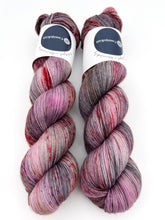 Indlæs billede til gallerivisning Camijo Sock Yak: Dye of the Day #2305
