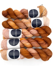 Load image into Gallery viewer, Merino Sock: Dye of the Day #2101
