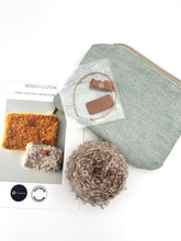 Indlæs billede til gallerivisning Kit: Wooly Clutch Large
