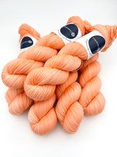 Indlæs billede til gallerivisning Camijo Sock Yak: Soft Peach
