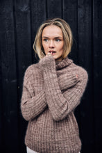 Indlæs billede til gallerivisning Mellon Collie Sweater (DK)
