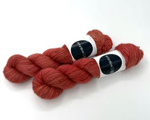 Load image into Gallery viewer, Glitter Single: Blood Orange
