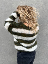 Load image into Gallery viewer, Mega Stripe Sweater (Dansk)
