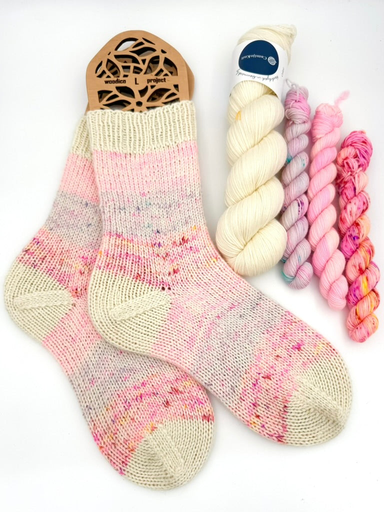 Sugar Stripe Socks (ENG)