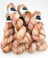 Silky Lace: Mocha Rose