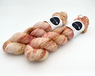 Glitter Single: Mocha Rose
