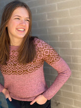 Load image into Gallery viewer, Myrcella Sweater (DK)

