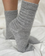 Load image into Gallery viewer, Sandpiper Socks (ENG)
