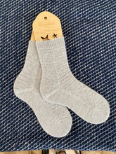 Load image into Gallery viewer, Sandpiper Socks (ENG)
